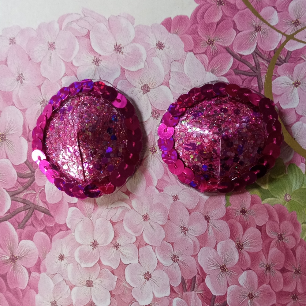Exotic nipple pasties